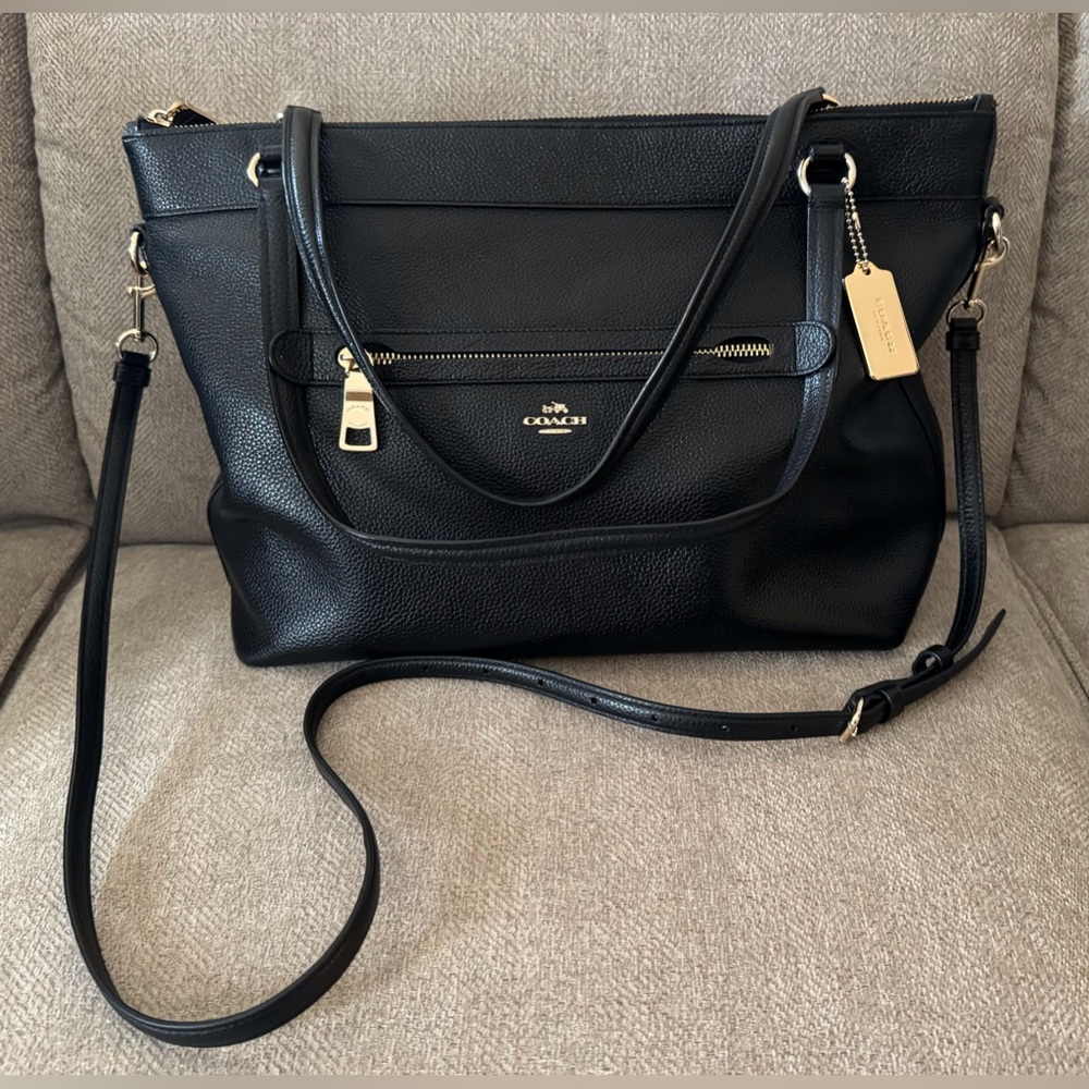 COACH F54687 Tyler Black Pebbled Leather Shoulder/Crossbody Bag